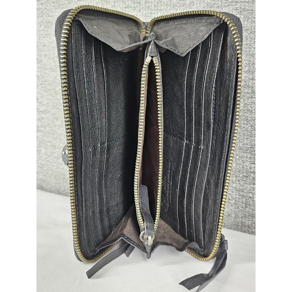 ALL SAINTS DARK BROWN ZIP-AROUND LEATHER WALLET ZIPPER 8" x 4" BRASS LOCK CHARM - Picture 4 of 12